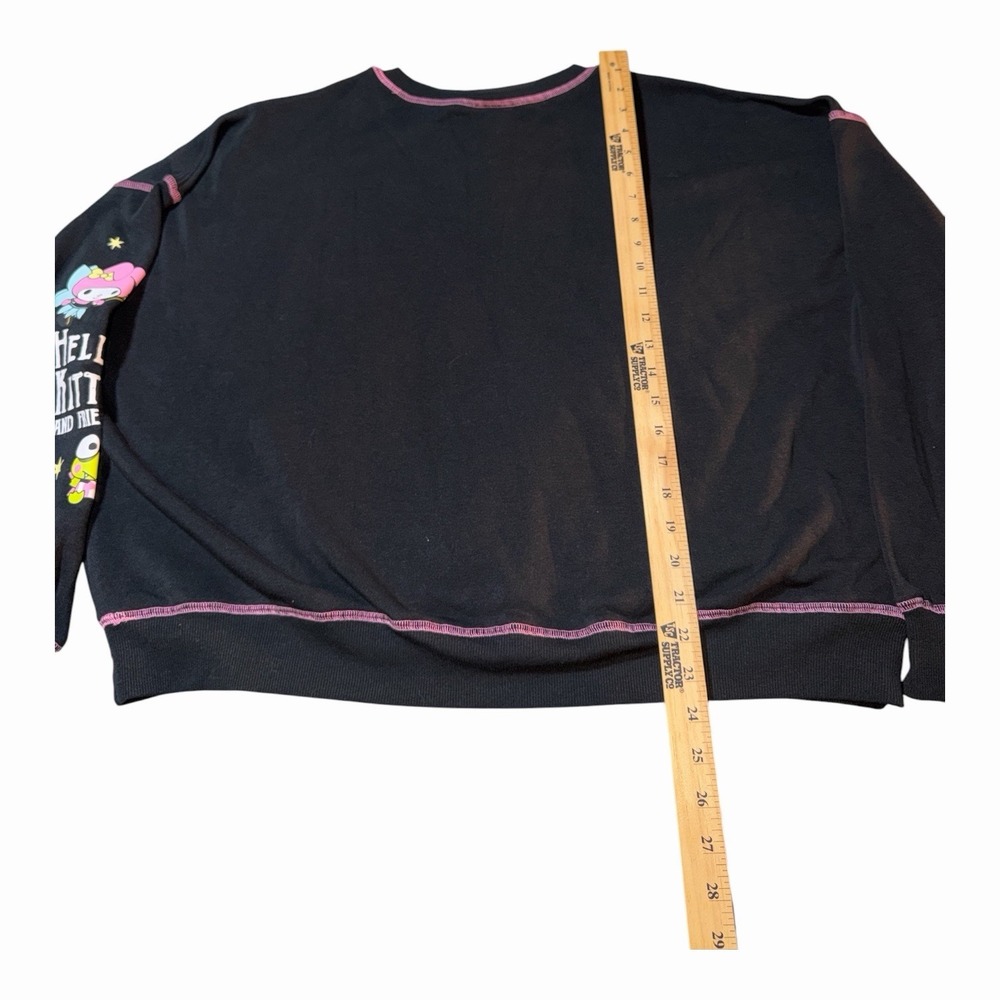 Hello Kitty &  Friends XL Glow In Dark Halloween Sweatshirt Graphic Sanrio Black - Picture 7 of 8